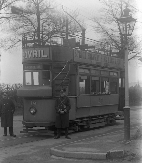 Gloucester Corporation Tramways Tram No 10 and crew