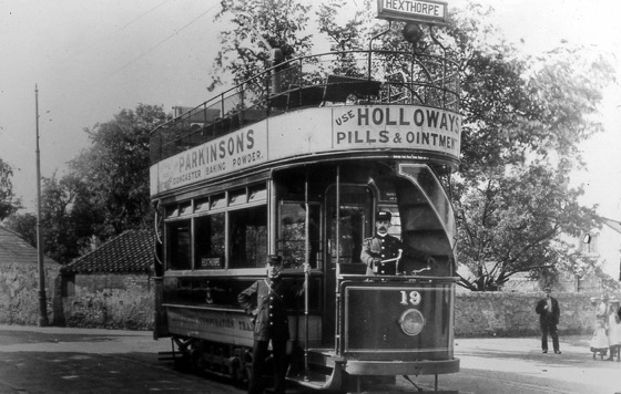 Doncaster Corporation Tramways Tram No 19 and crew