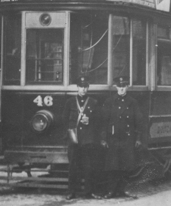 Doncaster Corporation Tramways Tram No 46 and crew Warmsworth