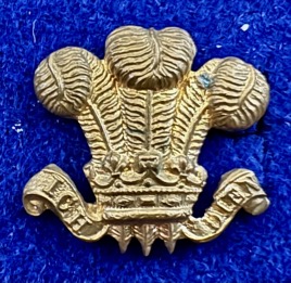 Erith Council Tramways cap badge brass