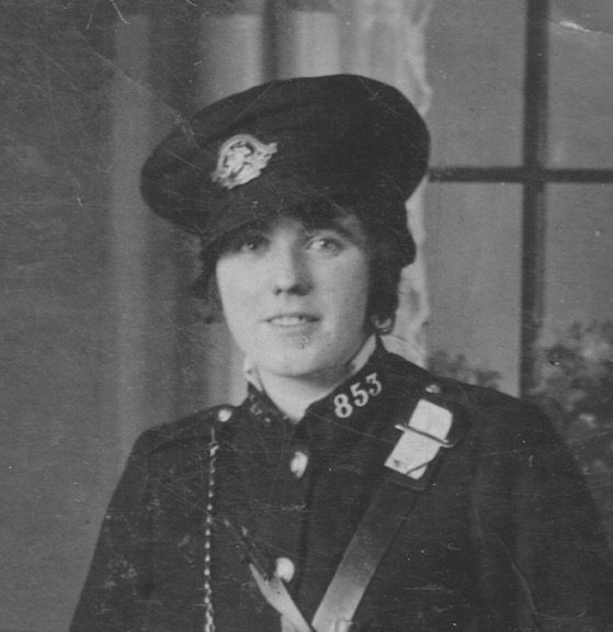 Edinburgh and District Tramways Great War conductress