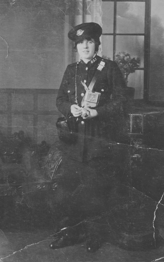 Edinburgh and District Tramways Great War conductress