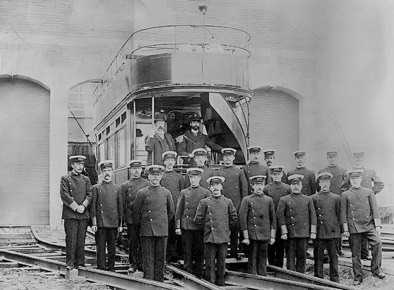 Glossop Tramways staff photo - Dinting Depot 1903
