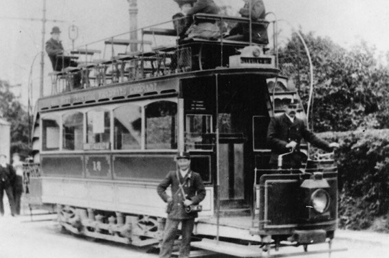 Coventry Electric Tramways Tram No 18 and crew