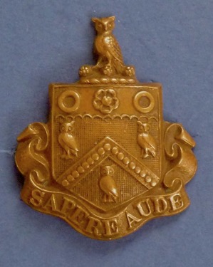 Oldham Corporation Tramways cap badge