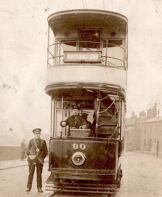Oldham Corporation Tramwats Tram No 90 and crew