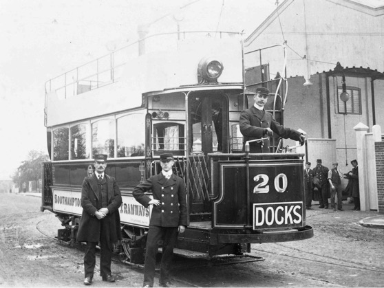 Southampton Corporation Tramways No 20 and crew