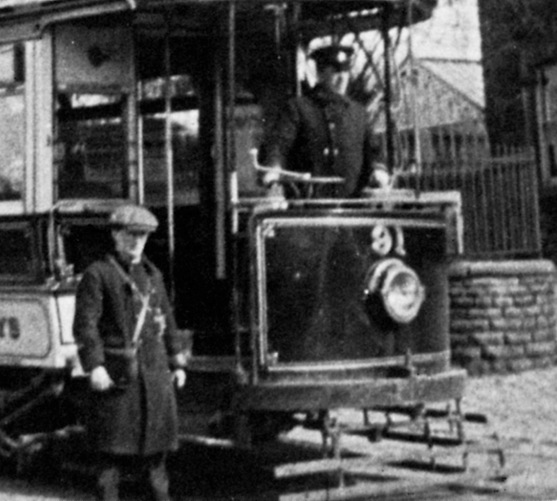 Wigan Corporation Tramways Tramcar No 91 and crew