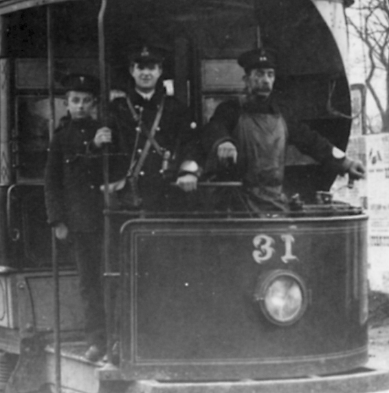 Swansea Tramways Tran No 31 and crew