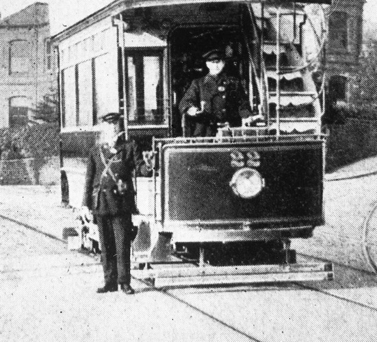 Bath Electric Tramways Tram No 22 and crew 1904