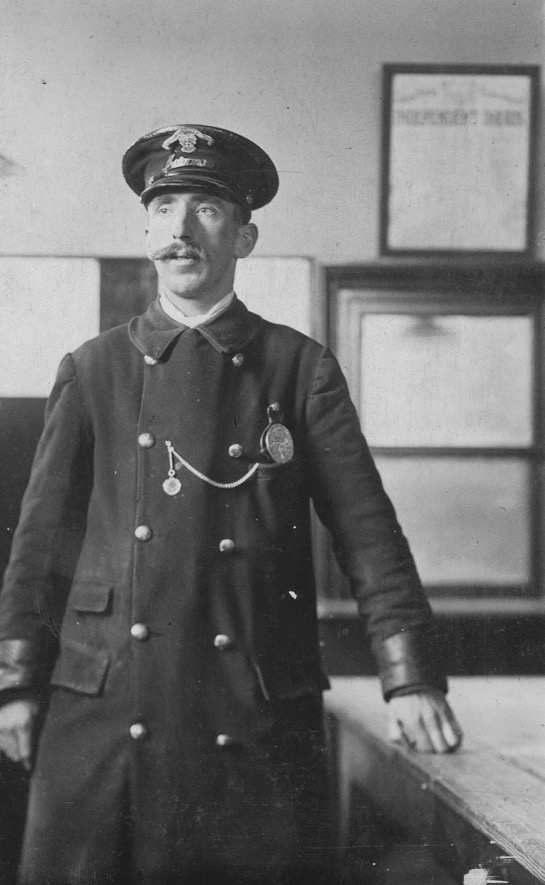 Brighton Corporation Tramways Motorman No 73 circa 1902