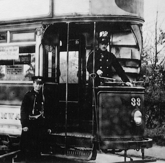 Ipswich Corporation Tramways Tram No 33 and crew