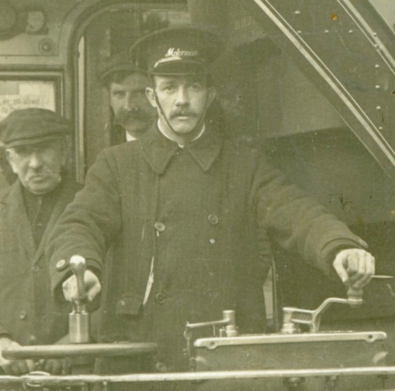 Kirkcaldy Corporation Tramways motorman 1911