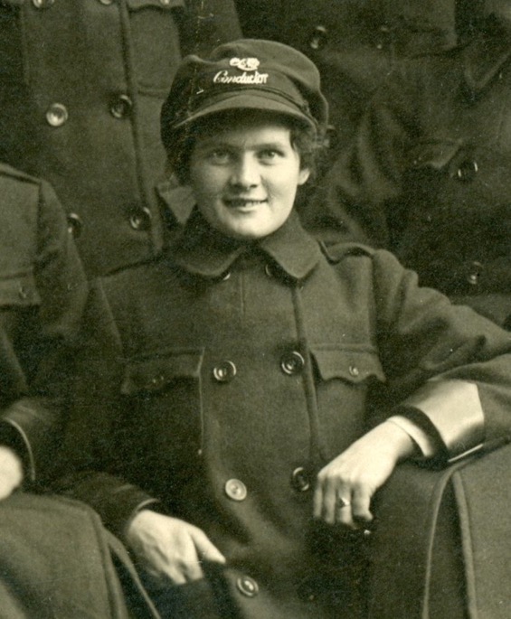 Kirkcaldy Corporation Tramways Great War conductress