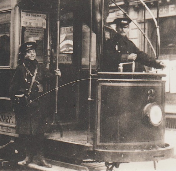 Leamington and Warwick Electric Tramways tram  crew