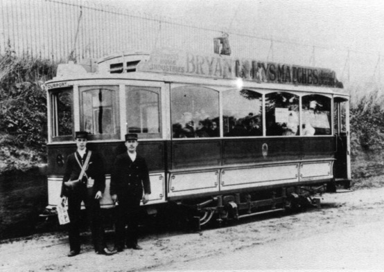 Kidderminster and Stourport Electric Tramways No 6 and crew
